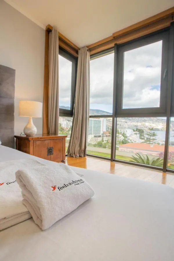 Flh Funchal Amazing Sea View Apartment With Pool 0*, Funchal (Madeira)
